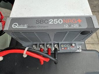 Nabíječka baterií Quick SBC 250 NRG+ FR, 12V/25A
