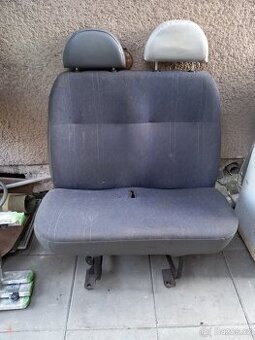 Přídavná sedačka do ford transit