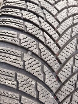 235/40R19 96V zimní Firestone Winterhawk 4 sada dot 4421