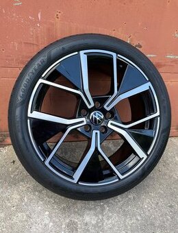 VW Passat R19 Nové letní pneu