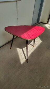 Retro stolek Brusel