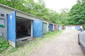 Garáž 23 m² Adamov ul. Plotní
