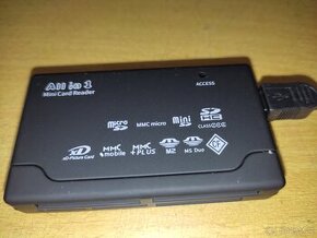 Prodám čtečku SD karet 6 NI 1 USB 2,0 - 1