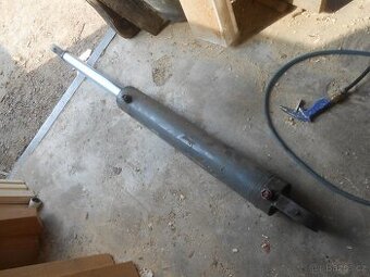 hydraulicka pistnice vysuv 63 cm