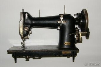 Šicí stroj MINERVA Universal M18