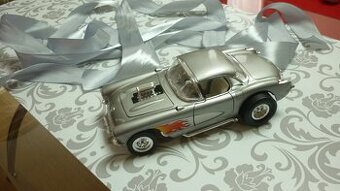 SIGNATURE 1/24 NEHRANÝ MODEL TĚŽKO SEHNATELNÝ