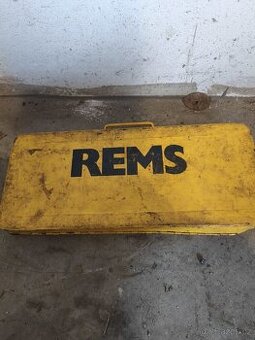Ohýbačka trubek REMS