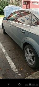 Rozpredám mondeo mk4 2.0 103kw - 1