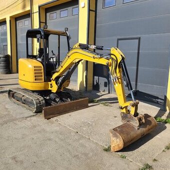 CAT 302.7D CR
