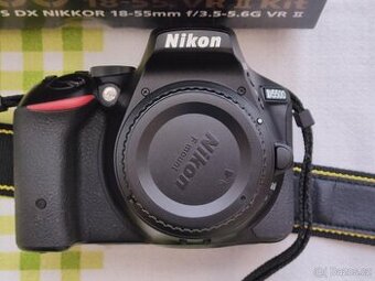 Nikon D5500 tělo 2x baterie