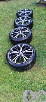 4x100 r18