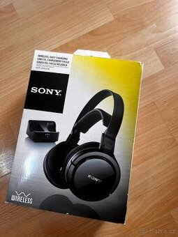 Bezdrátová sluchátka Sony MDR-RF855RK – skvělý stav, komplet