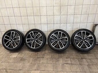 4 X ORIGINÁLNÍ ALU KOLA ATECA , LEON CUPRA 19" 575601025F