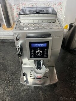 Automatický kávovar DeLonghi Intensa ECAM 23.420.SB