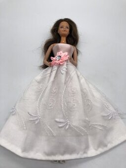 Nové šité šatičky na Barbie
