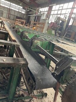 Podélný pásový dopravník