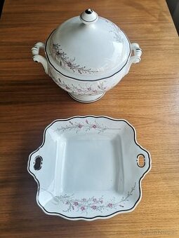 Porcelánové starodávné nádobí - souprava