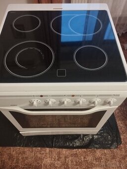 Sklokeramický sporák MORA 60 cm