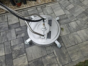 Wap čistící kartáč na dlažbu. Profesionalni