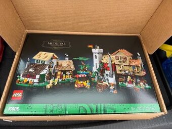 Lego set 10332 Středověké náměstí