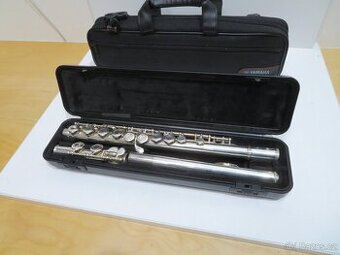 Příčná flétna Yamaha 211 - Made in Indonesia