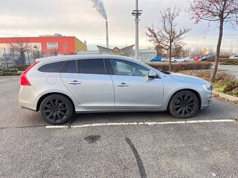 Volvo v60 plug in hybrid