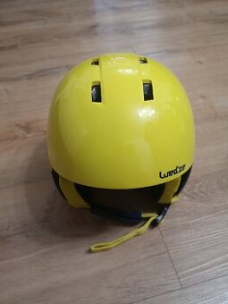 Dětská lyžařská helma