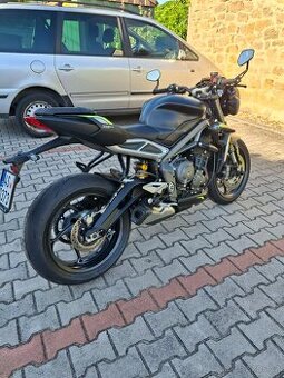 Triumph Street Triple 765 RS - 1