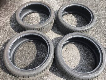 Letní pneu Bridgestone 225/40/19 - dot 2020