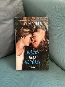 Knížka Hvězdy nám nepřaly