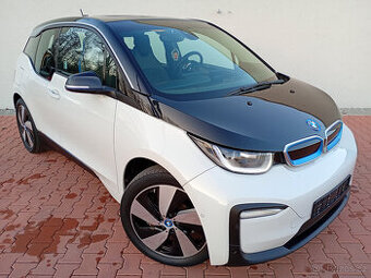 BMW i3 120Ah 67500km - ACC tempomat LED kamera tepelko