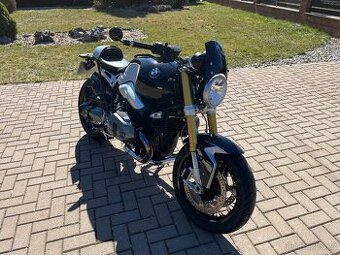 BMW R NINE T
