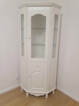 Luxusní rohová vitrína