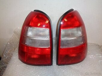 Opel vectra B combi zadní lampy