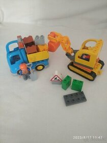 Lego duplo 10812 - stavba - pásový bagr a náklaďák