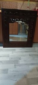 Zrcadlo v dřevěném rámu - 1