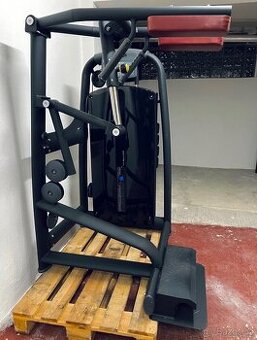 Posilovací stroj - lýtka ve stoji - cihly až 120kg / Zánovní