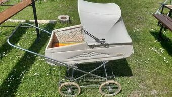 Retro kočárek Liberta