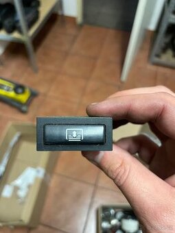 Bmw e36 e46 e39 tlačítko zadní roletky