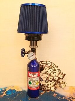 Stojací lampa z bomby NOS - Autonábytek Kovář