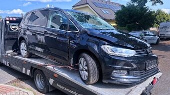 Vůz na náhradní díly VW Touran 5T 2016 DFEA QFZ LC9X