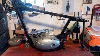 Koupím válec a hlavu jawa-čz 355
