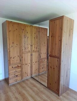 Sestava skříní Ikea Pax Leksvik