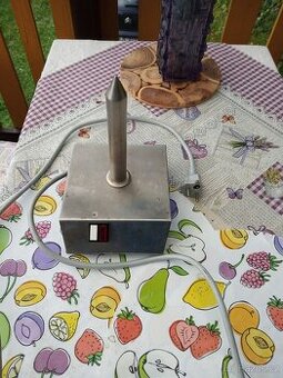 Elektrický vařič a hot dog přístroj