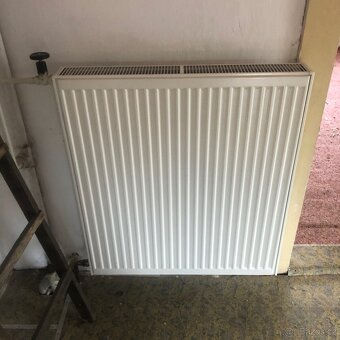 radiátor 80x90, plech, Kladno