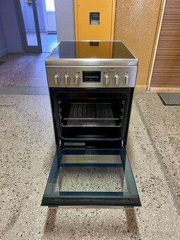 Sklokeramický sporák Electrolux LKR564200X