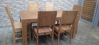 Masivní jídelní rozkládací stůl+4 židle +6 židlí