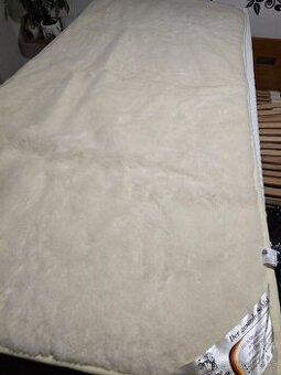 Prostěradlo z ovčí rouna