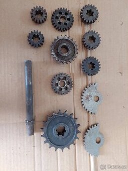 Jawa 50 pionyr, kyvacka - převodova kolecka