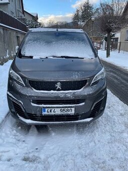 Peugeot traveller s vadou